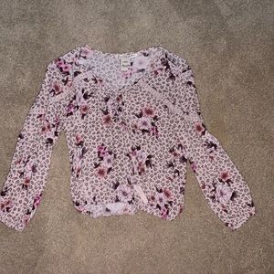 Flowy blouse with flowers
